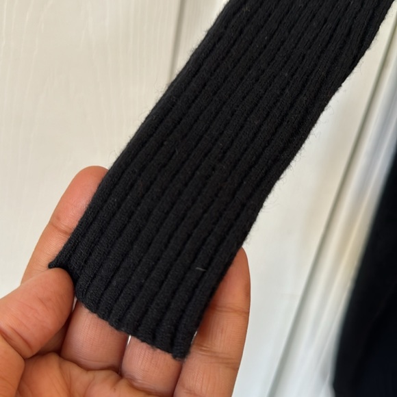 Autumn Cashmere Turtleneck sweater - Picture 2 of 6